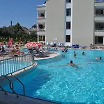 Apartahotel Candan 4*