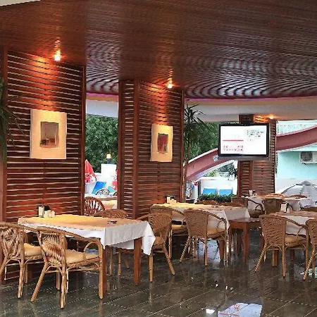 Aparthotel Candan 4*