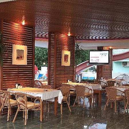 Candan Marmaris