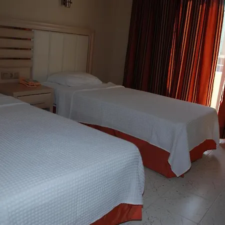 Candan Hotel apartamentowy Marmaris