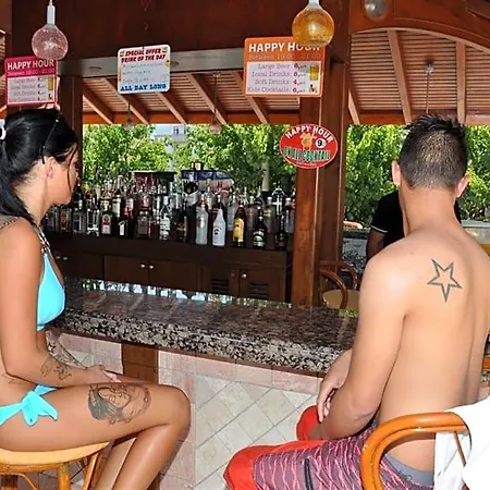 Hotel apartamentowy Candan Marmaris