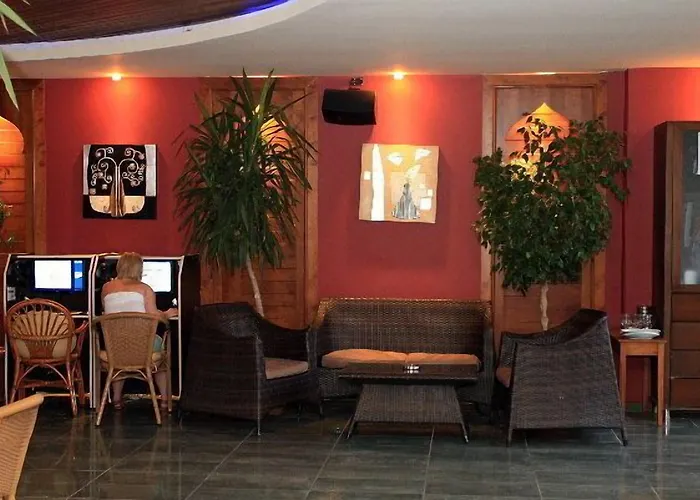 Candan מלון דירות