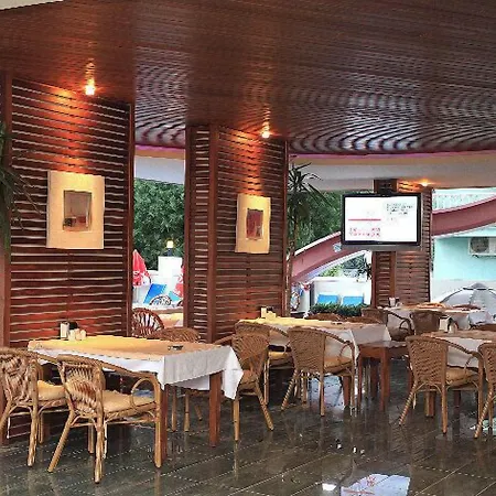 Apartahotel Candan 4*