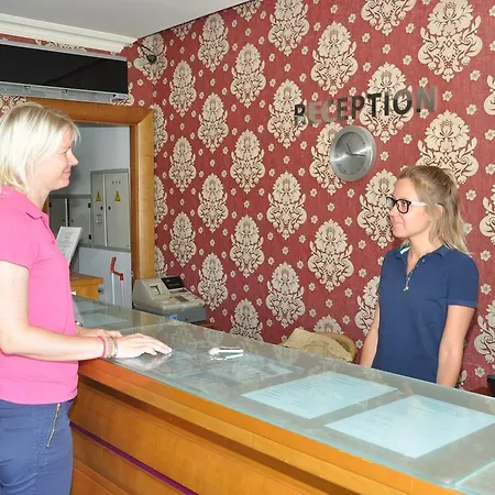 Candan Marmaris